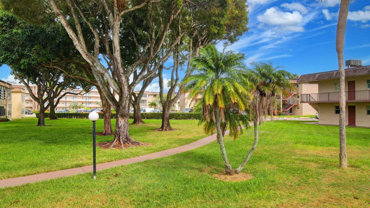 For Rent: $1,700 (1 beds, 1 baths, 790 Square Feet)