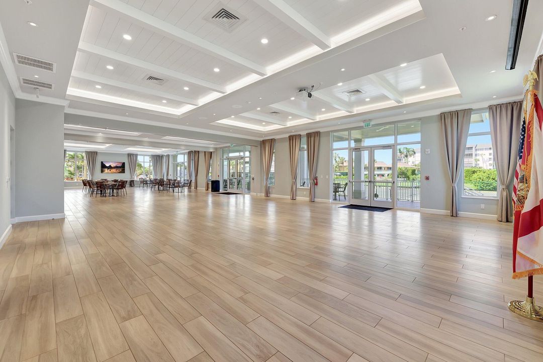 En Venta: $319,000 (2 camas, 2 baños, 1258 Pies cuadrados)