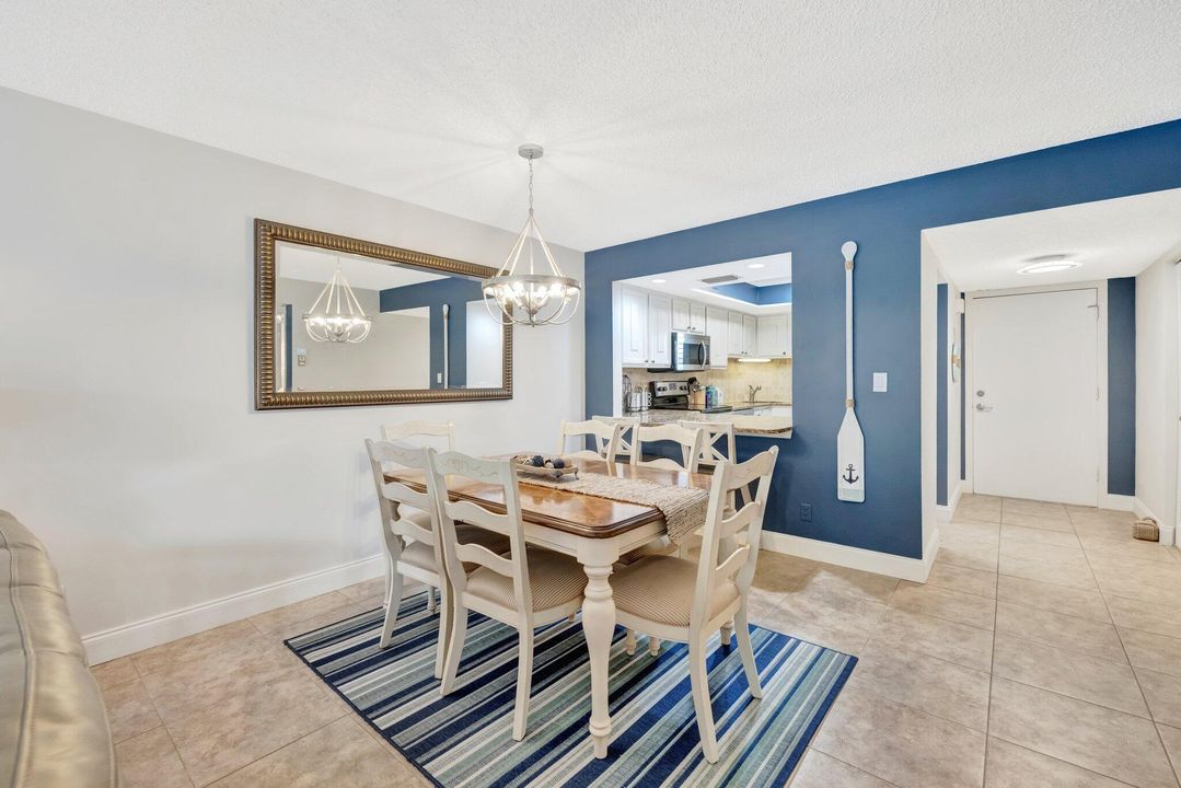 En Venta: $319,000 (2 camas, 2 baños, 1258 Pies cuadrados)