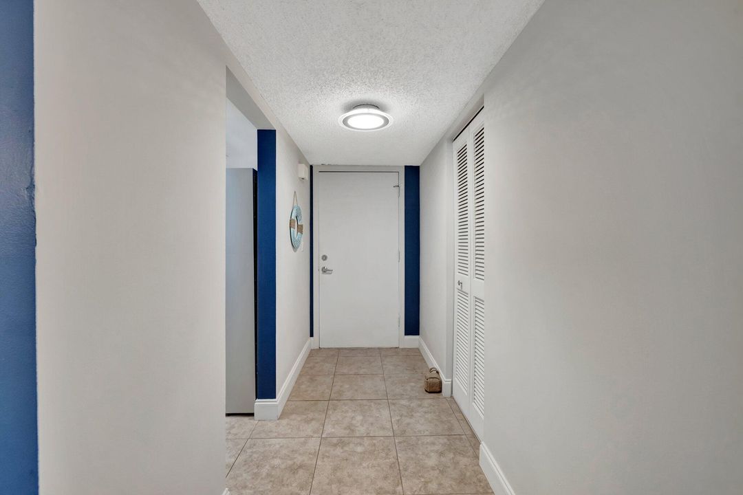 En Venta: $319,000 (2 camas, 2 baños, 1258 Pies cuadrados)