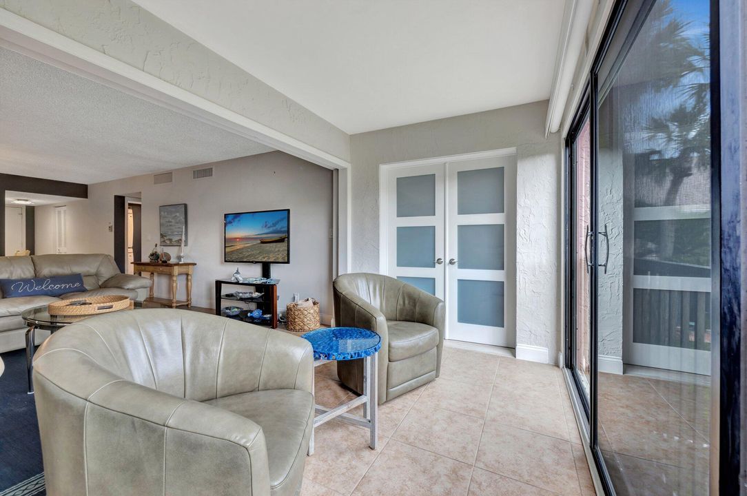 En Venta: $319,000 (2 camas, 2 baños, 1258 Pies cuadrados)