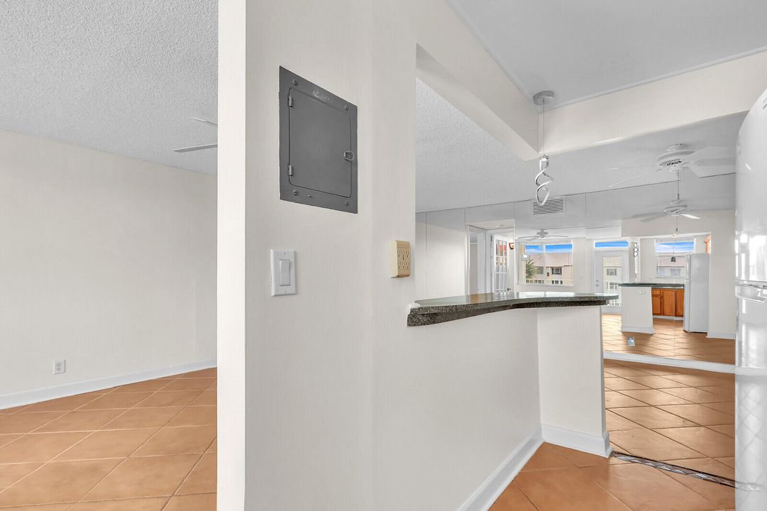 Activo con contrato: $1,900 (1 camas, 1 baños, 720 Pies cuadrados)