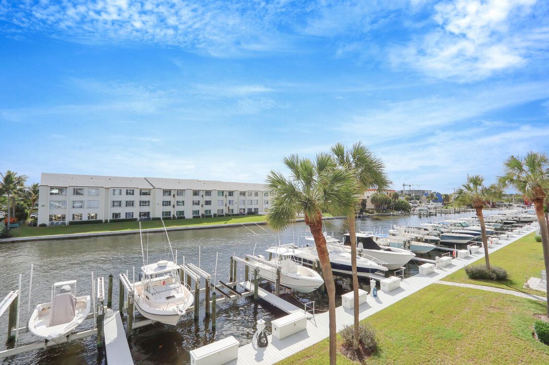 Activo con contrato: $1,900 (1 camas, 1 baños, 720 Pies cuadrados)