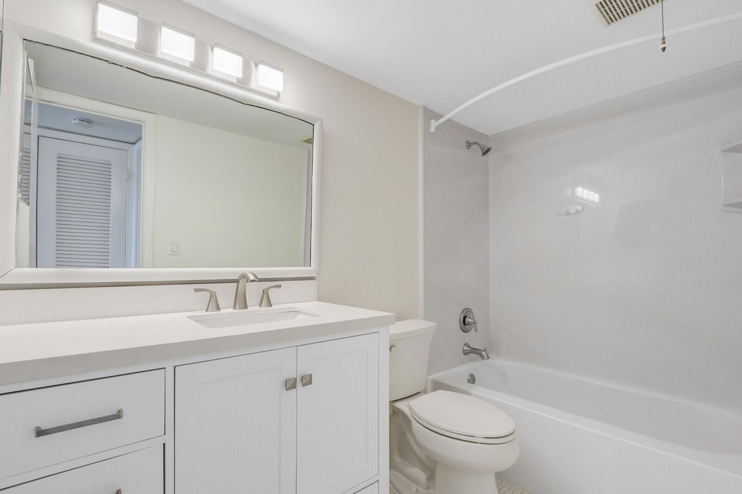 Activo con contrato: $1,900 (1 camas, 1 baños, 720 Pies cuadrados)