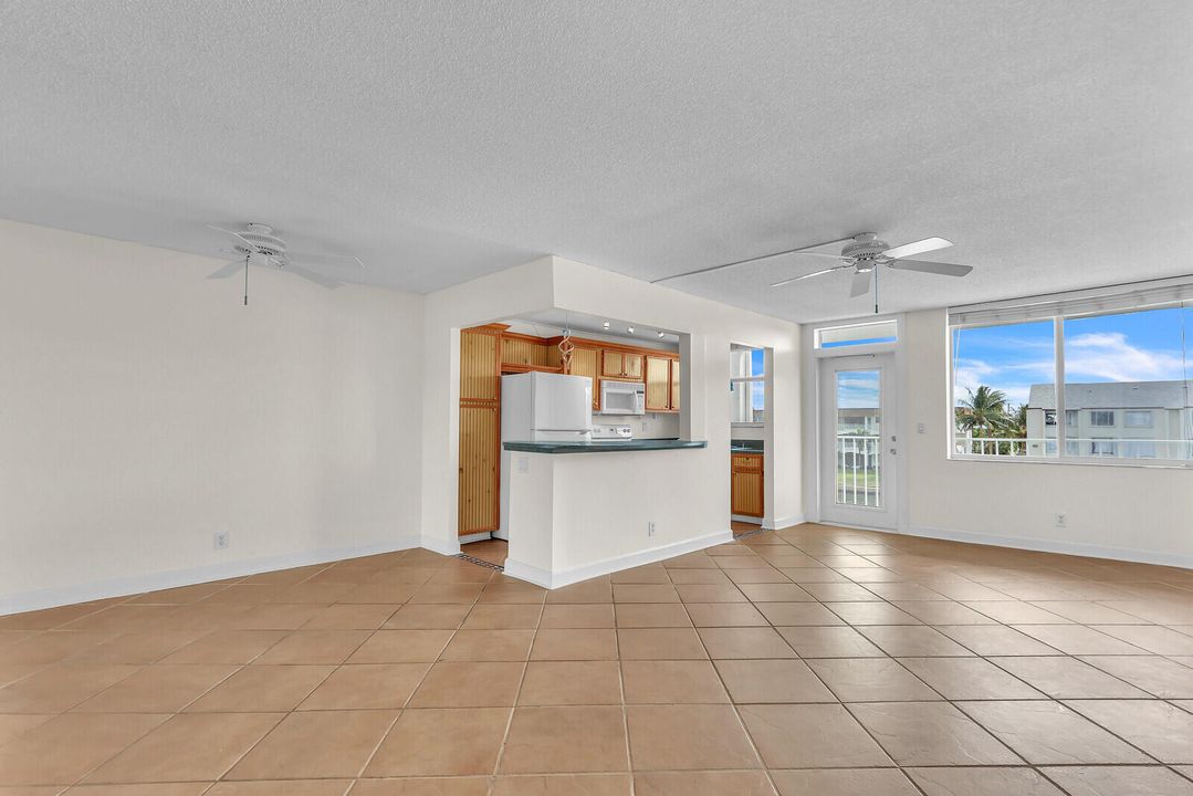 Activo con contrato: $1,900 (1 camas, 1 baños, 720 Pies cuadrados)