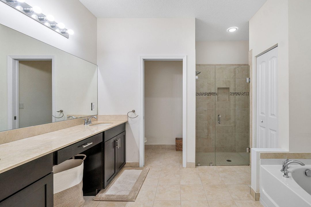 En Venta: $715,000 (3 camas, 2 baños, 1913 Pies cuadrados)