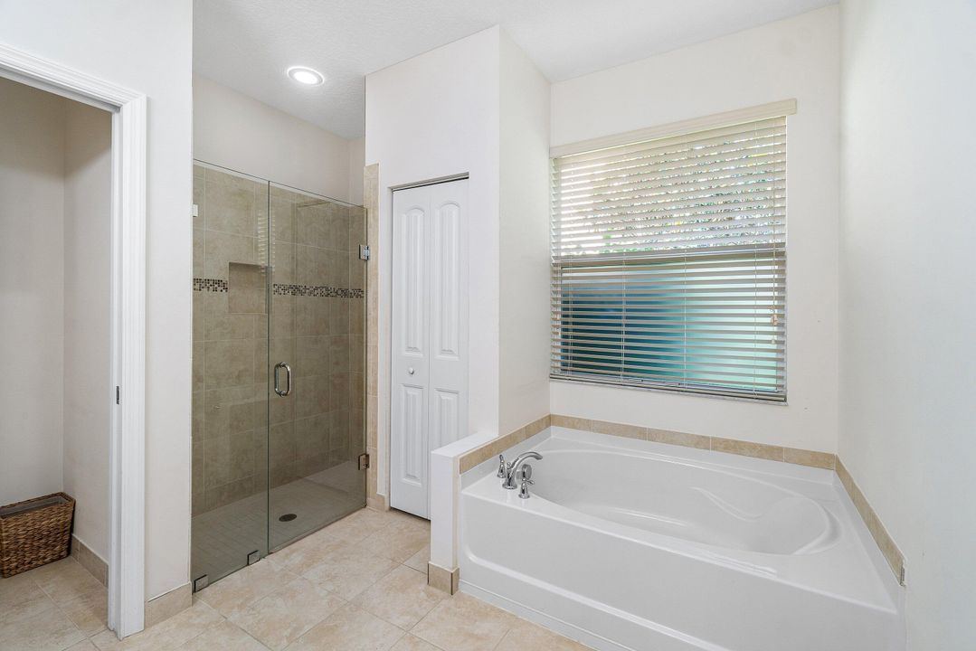 En Venta: $715,000 (3 camas, 2 baños, 1913 Pies cuadrados)