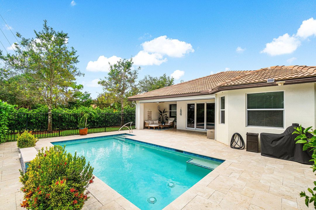 En Venta: $715,000 (3 camas, 2 baños, 1913 Pies cuadrados)