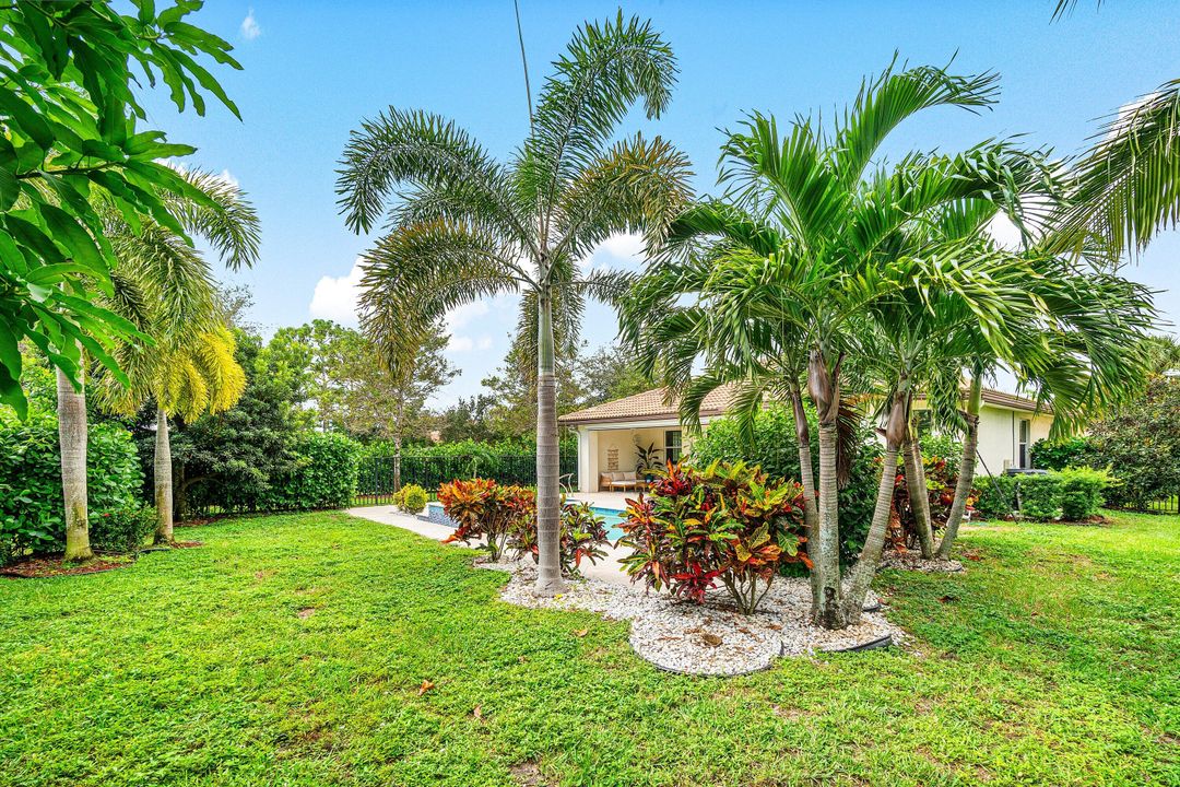 En Venta: $715,000 (3 camas, 2 baños, 1913 Pies cuadrados)