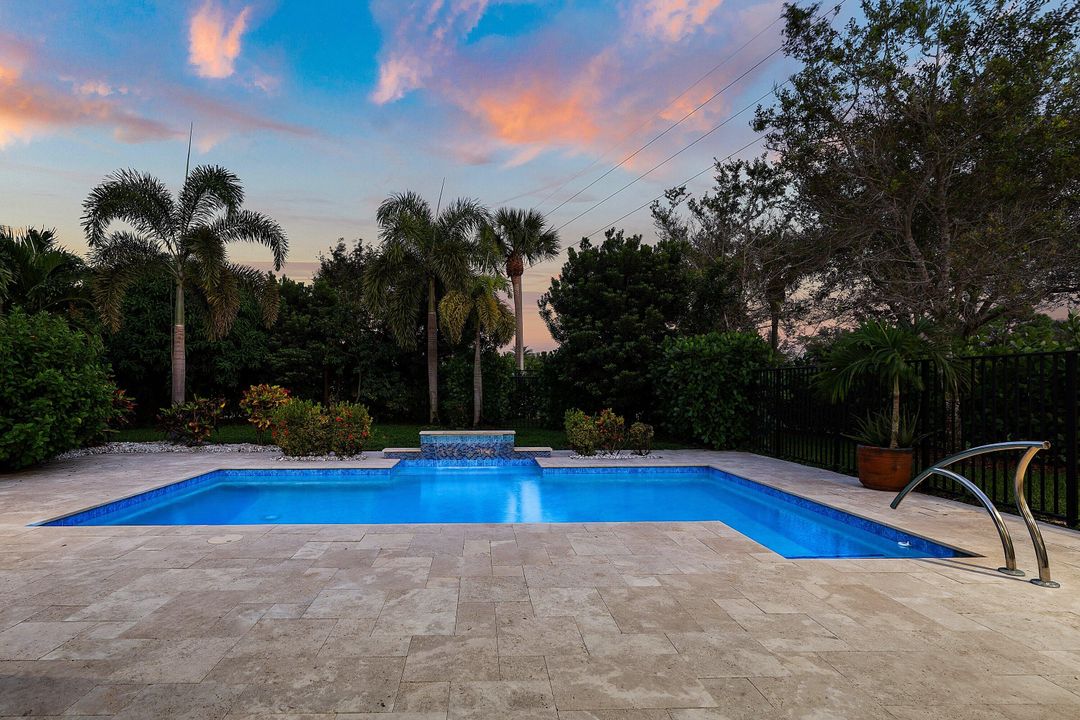 En Venta: $715,000 (3 camas, 2 baños, 1913 Pies cuadrados)