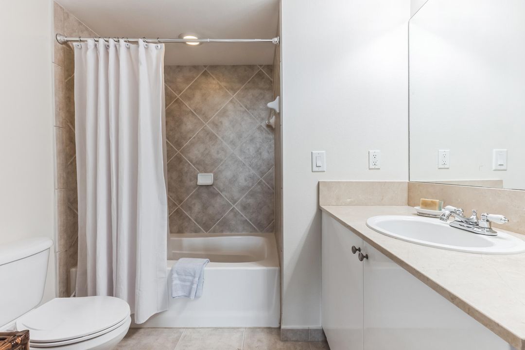 Active With Contract: $5,000 (2 beds, 2 baths, 1153 Square Feet)