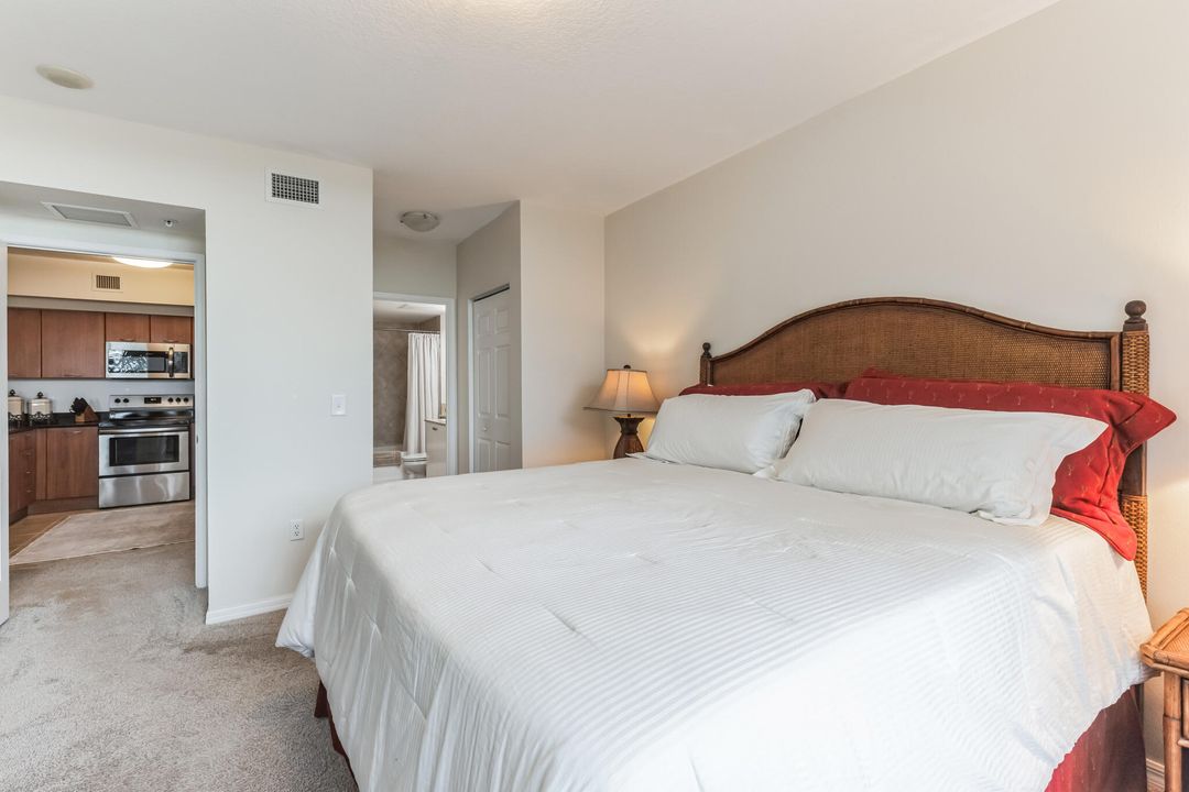 Active With Contract: $5,000 (2 beds, 2 baths, 1153 Square Feet)