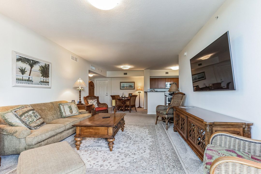 Active With Contract: $5,000 (2 beds, 2 baths, 1153 Square Feet)