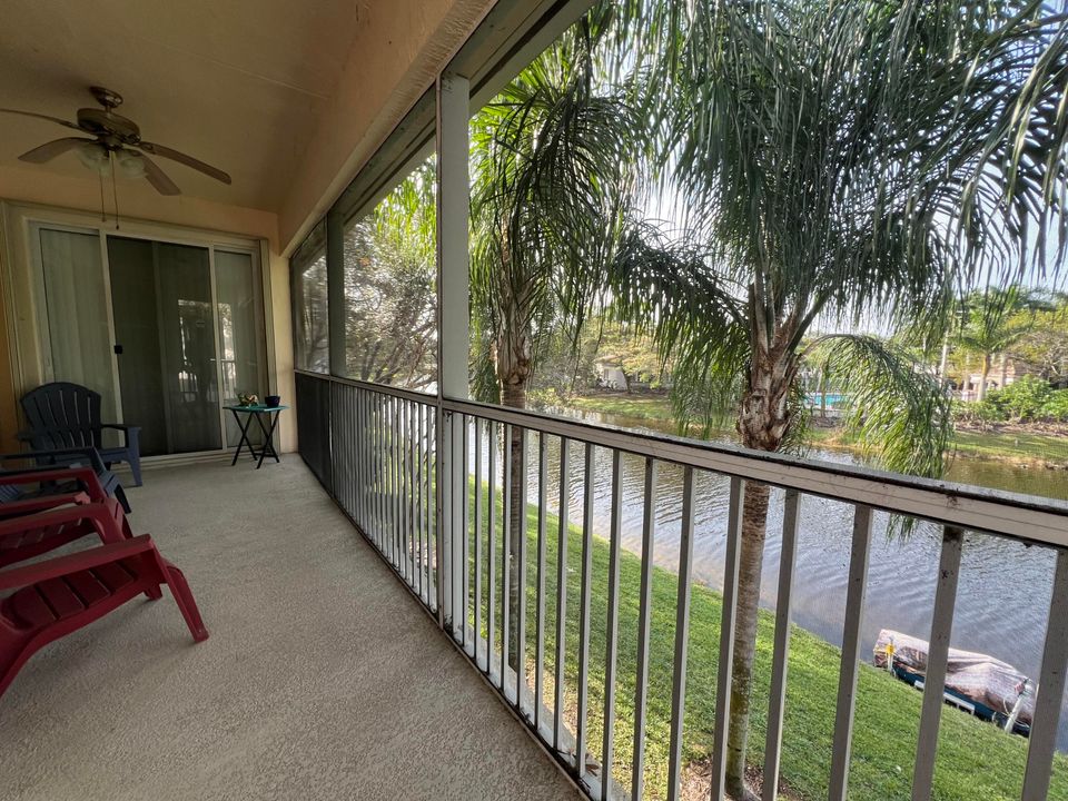 Active With Contract: $2,650 (3 beds, 2 baths, 1587 Square Feet)