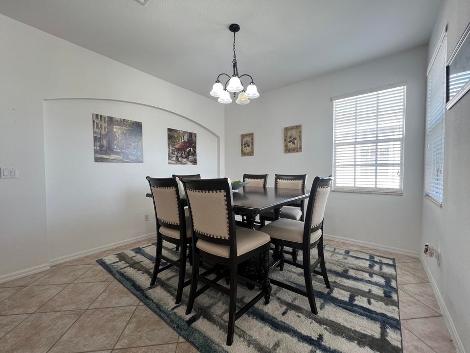 Active With Contract: $2,650 (3 beds, 2 baths, 1587 Square Feet)