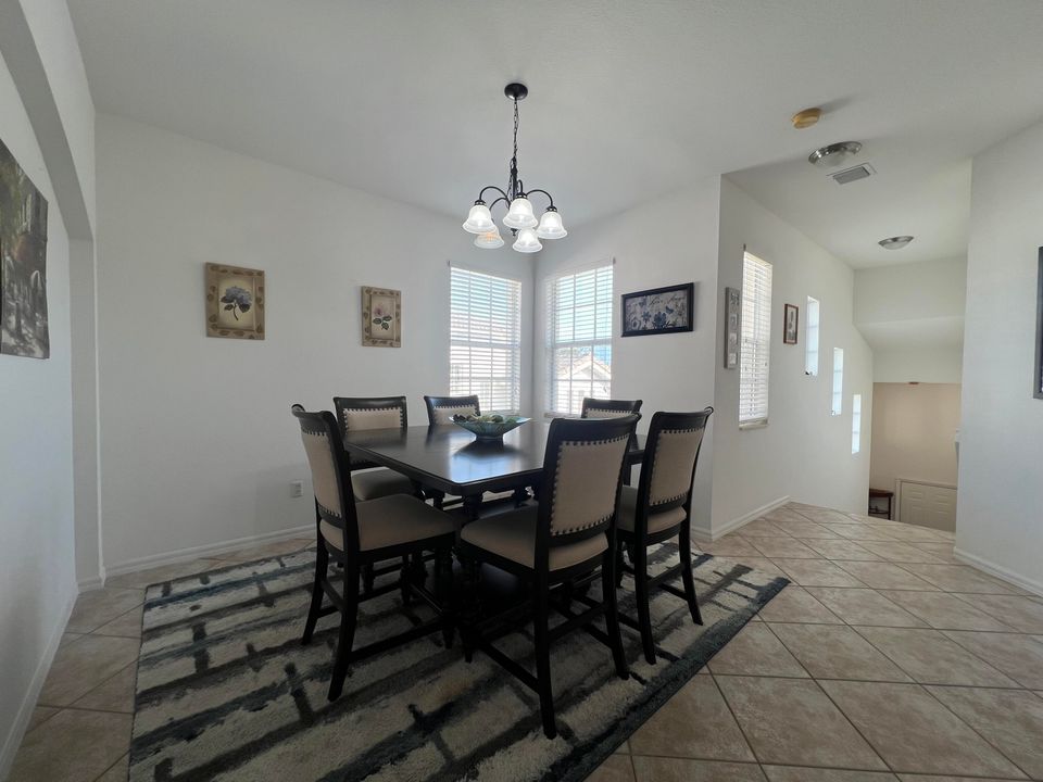 Active With Contract: $2,650 (3 beds, 2 baths, 1587 Square Feet)