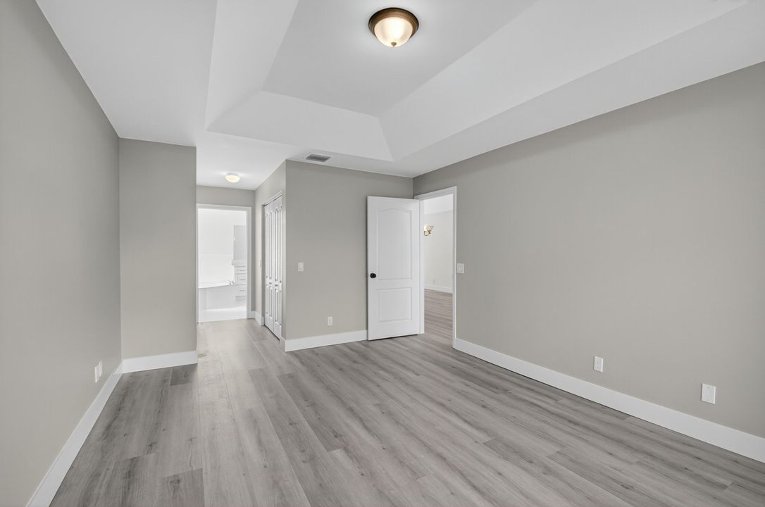 合同活跃: $675,000 (3 贝兹, 2 浴室, 1795 平方英尺)