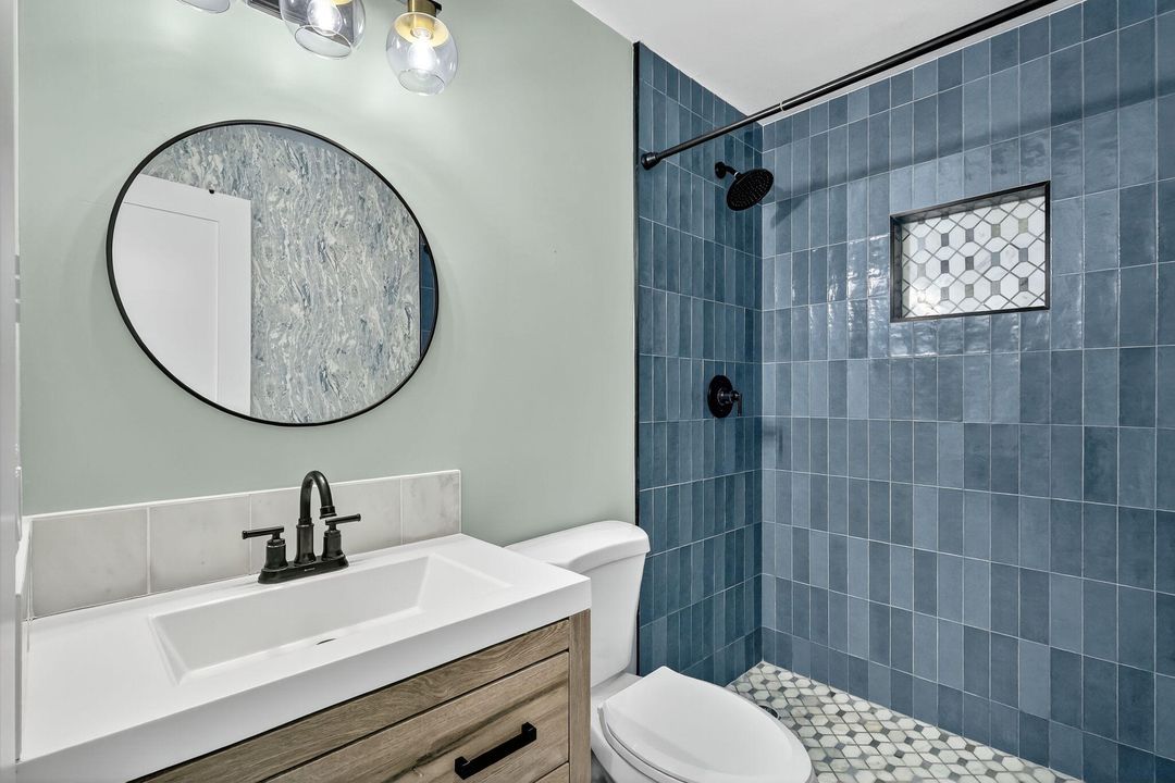 待售: $398,000 (2 贝兹, 1 浴室, 1073 平方英尺)