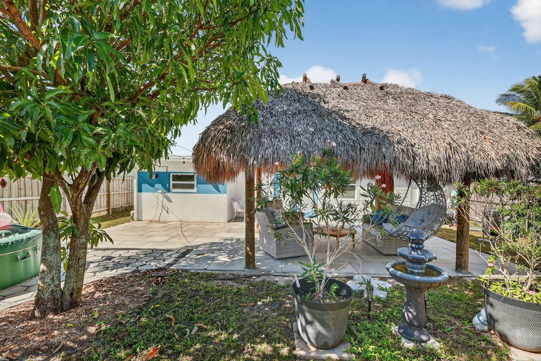 待售: $398,000 (2 贝兹, 1 浴室, 1073 平方英尺)