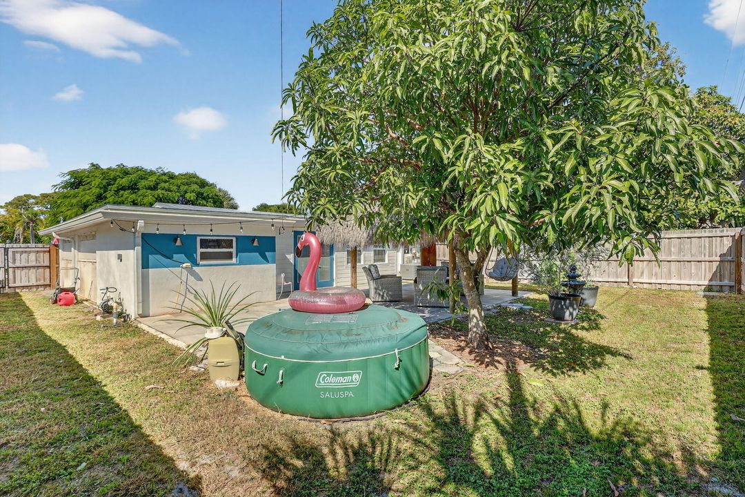 待售: $398,000 (2 贝兹, 1 浴室, 1073 平方英尺)