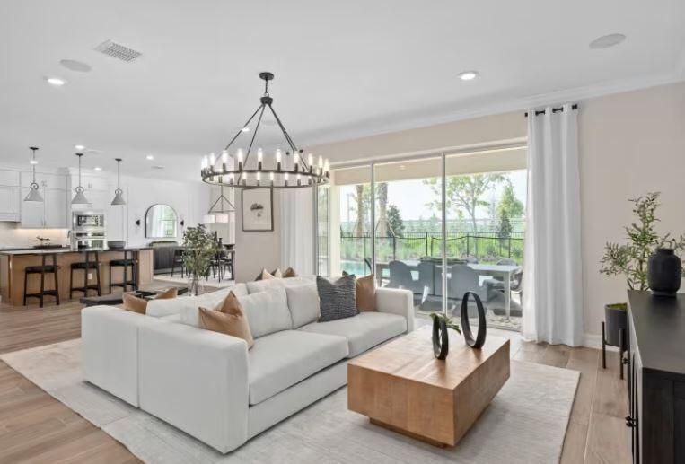 Active With Contract: $1,342,813 (5 beds, 4 baths, 3810 Square Feet)