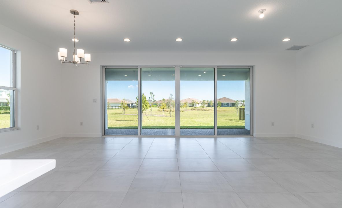 For Rent: $3,950 (4 beds, 3 baths, 2300 Square Feet)