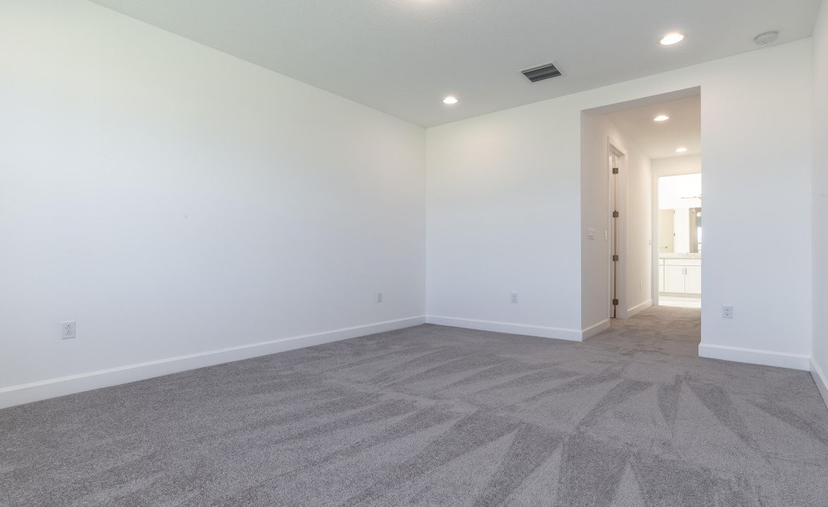 For Rent: $3,950 (4 beds, 3 baths, 2300 Square Feet)