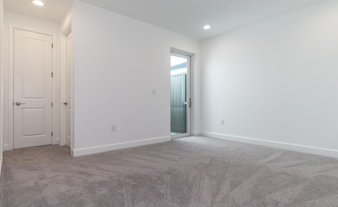 For Rent: $3,950 (4 beds, 3 baths, 2300 Square Feet)