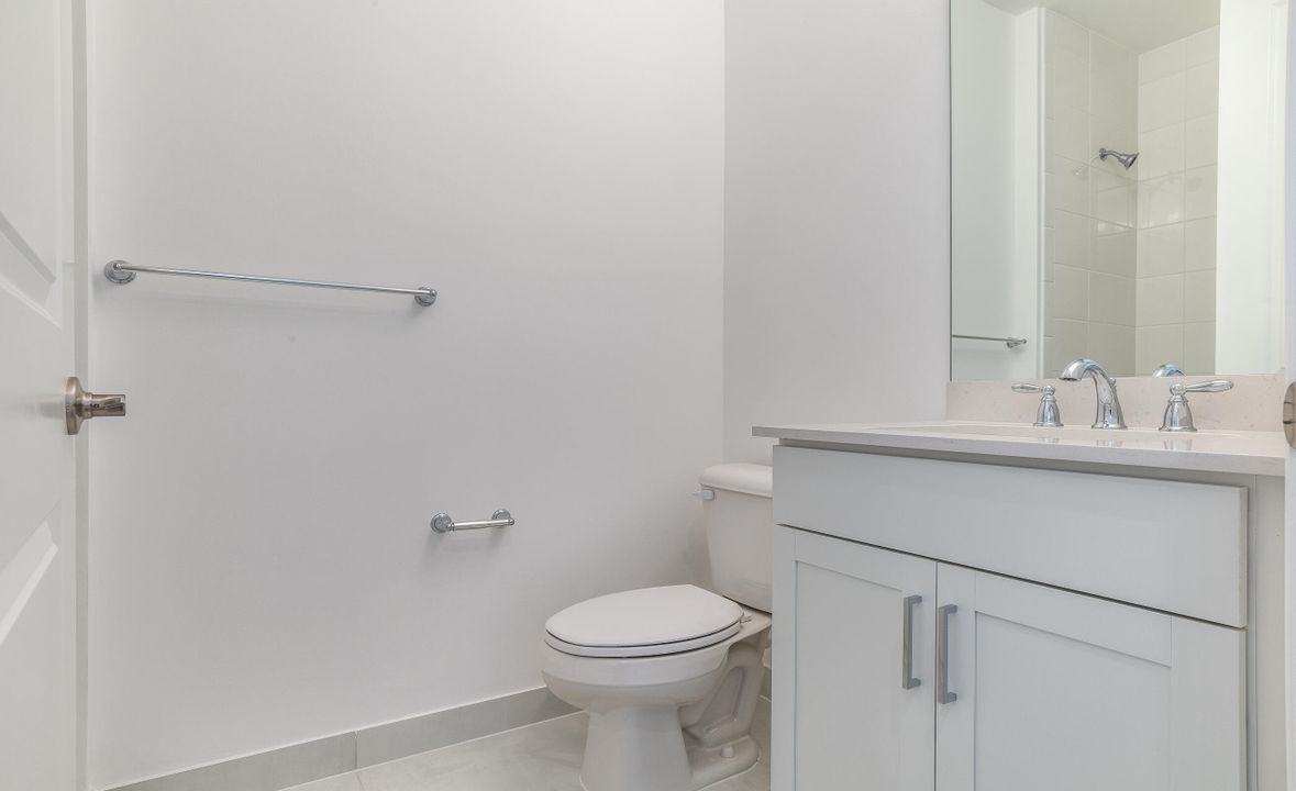 For Rent: $3,950 (4 beds, 3 baths, 2300 Square Feet)