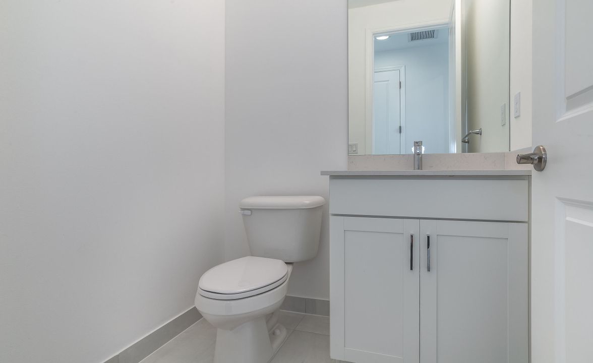 For Rent: $3,950 (4 beds, 3 baths, 2300 Square Feet)