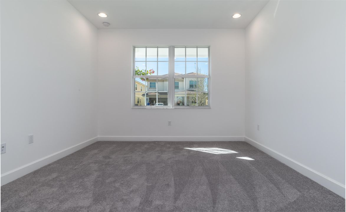 For Rent: $3,950 (4 beds, 3 baths, 2300 Square Feet)