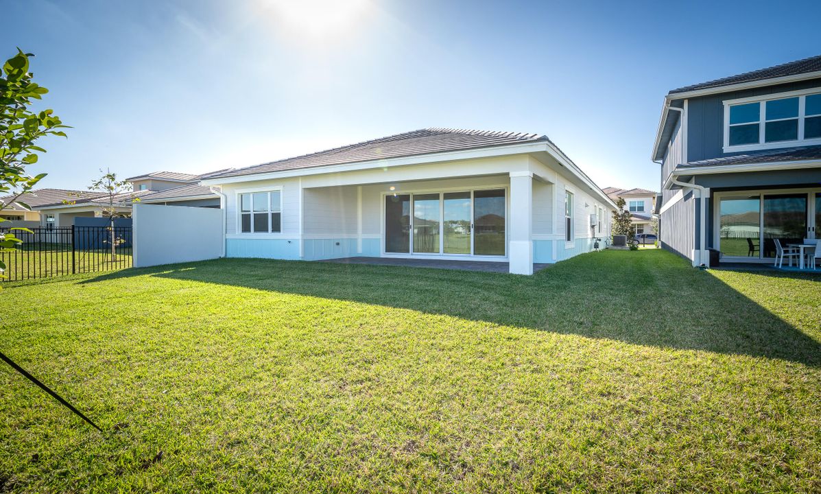 For Rent: $3,950 (4 beds, 3 baths, 2300 Square Feet)