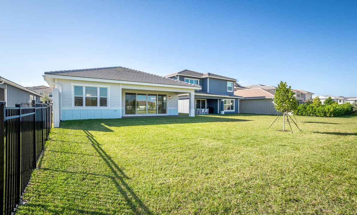 For Rent: $3,950 (4 beds, 3 baths, 2300 Square Feet)