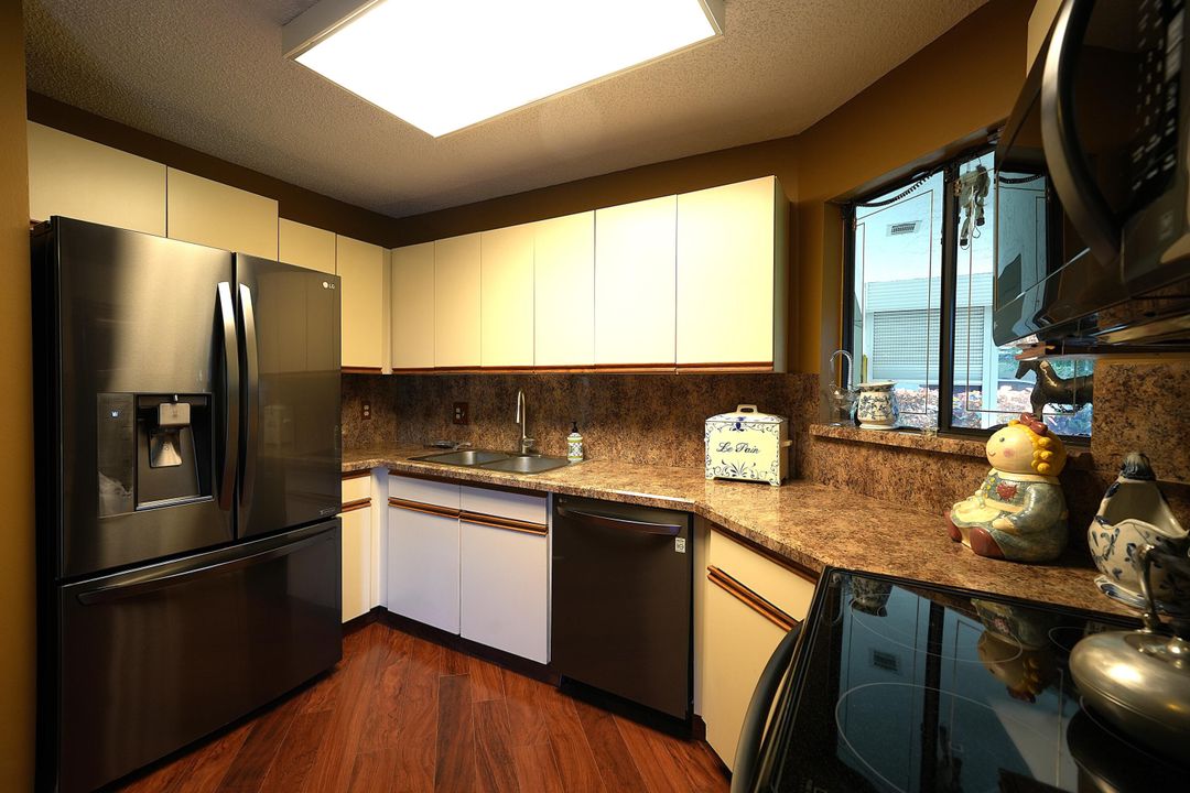 For Sale: $249,500 (3 beds, 2 baths, 1600 Square Feet)