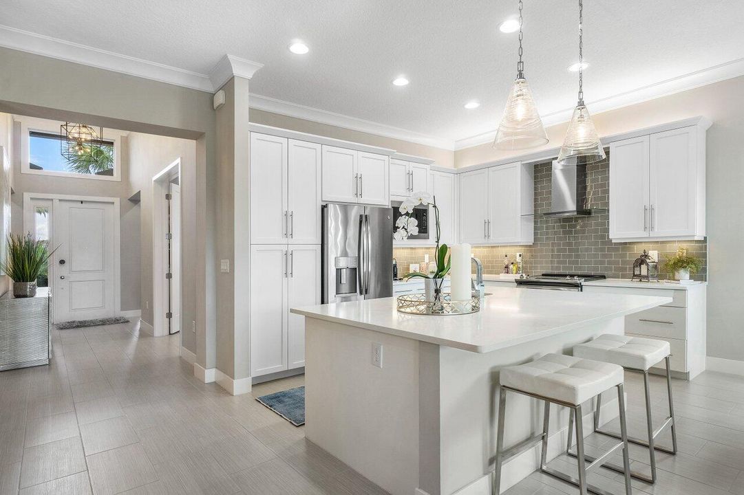 出租: $7,995 (3 贝兹, 3 浴室, 2157 平方英尺)