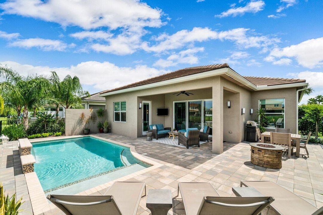 出租: $7,995 (3 贝兹, 3 浴室, 2157 平方英尺)