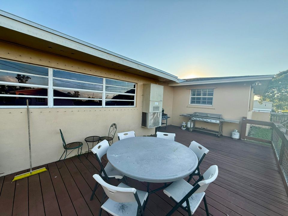 На продажу: $865,000 (4 спален, 4 ванн, 3108 Квадратных фут)