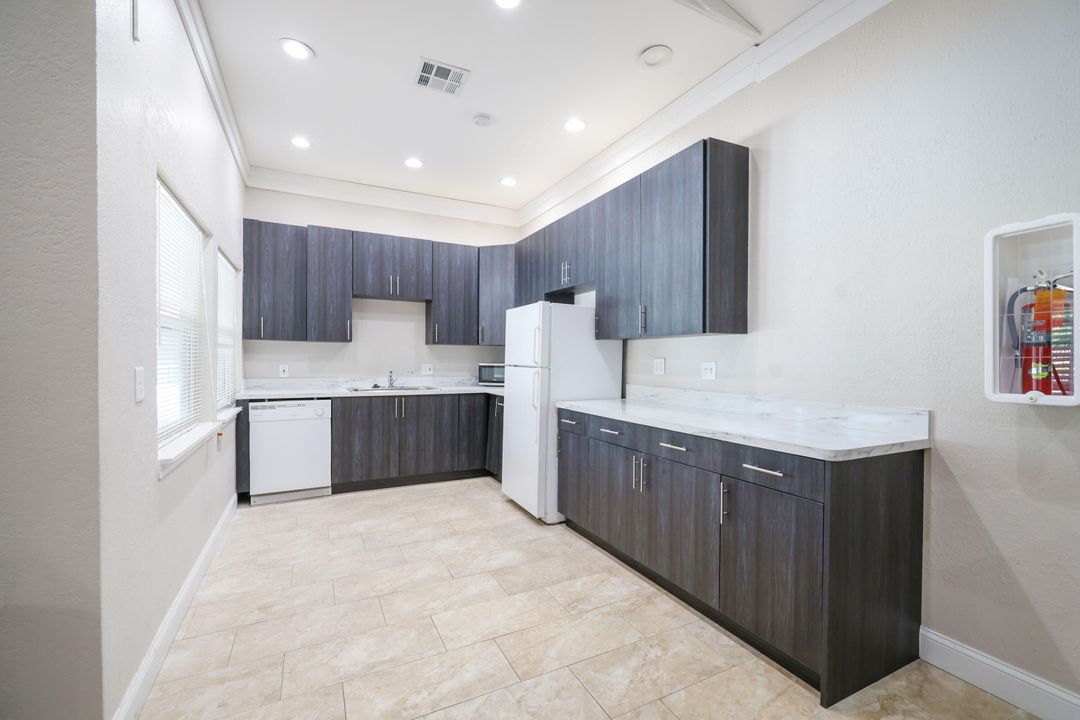 В аренду: $1,940 (2 спален, 2 ванн, 1000 Квадратных фут)