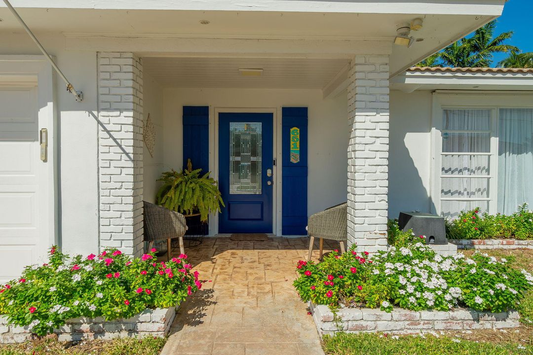 На продажу: $638,000 (2 спален, 2 ванн, 1212 Квадратных фут)