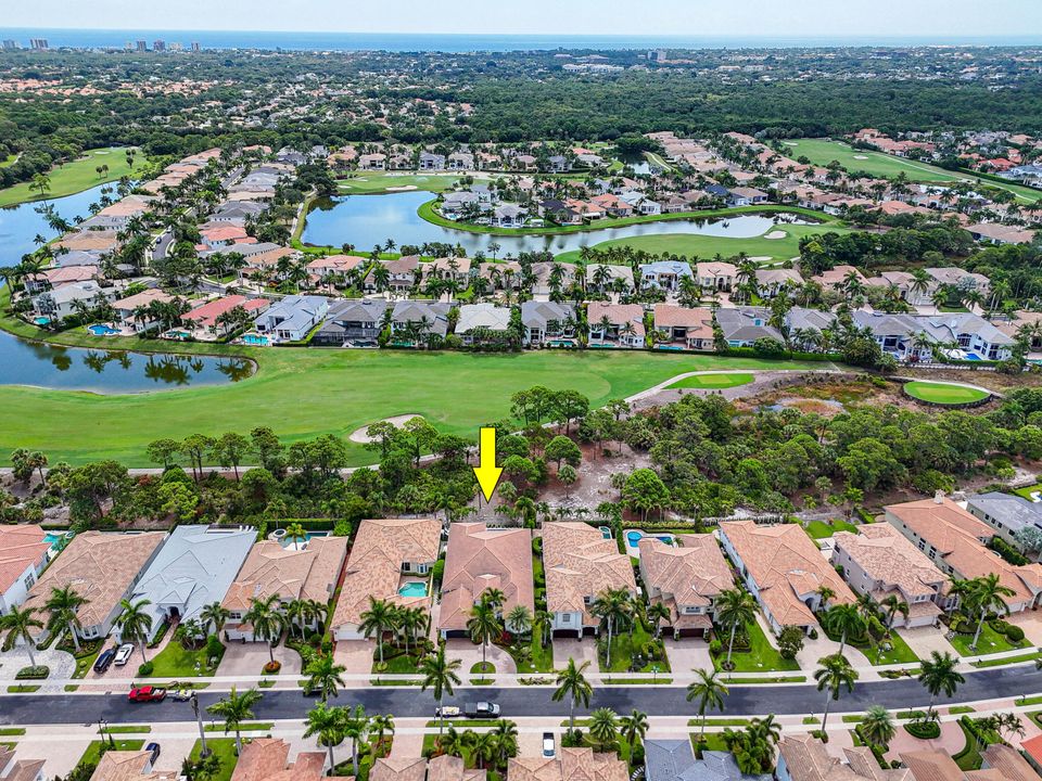 Active With Contract: $3,690,000 (3 beds, 3 baths, 3746 Square Feet)