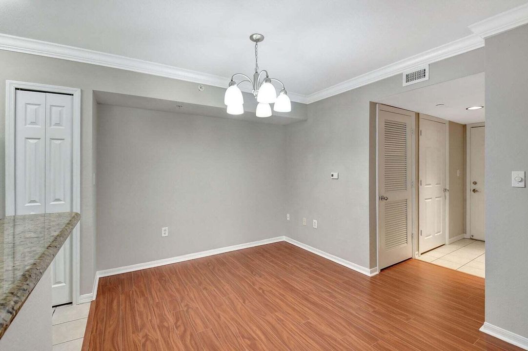 Active With Contract: $2,650 (3 beds, 2 baths, 1238 Square Feet)