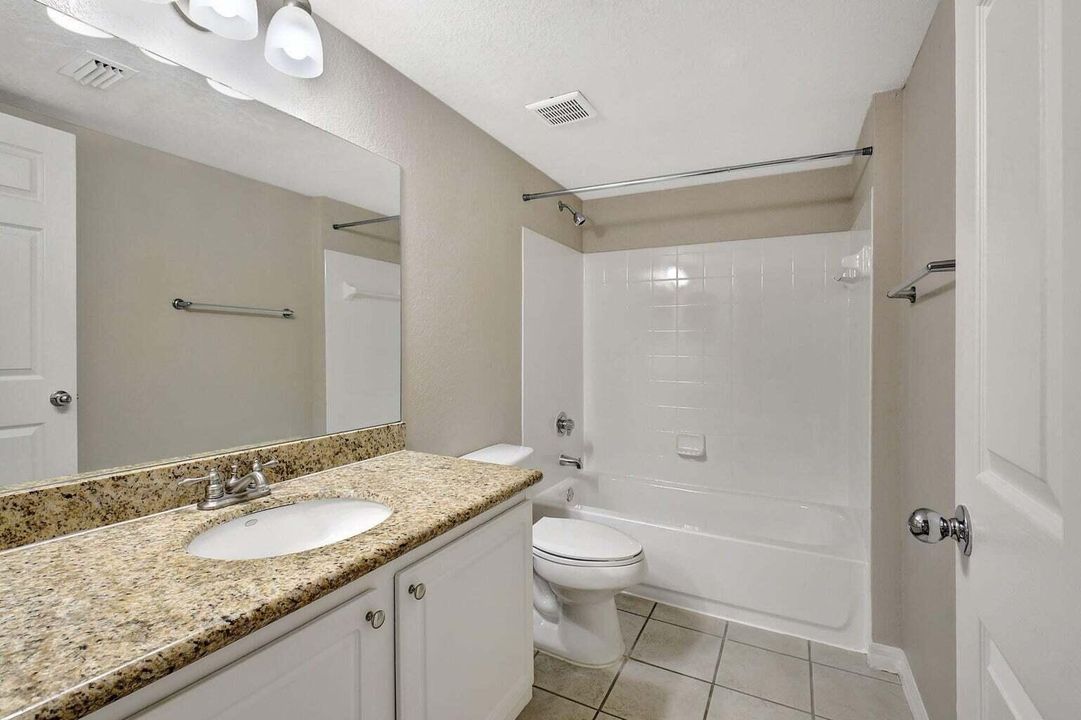 Active With Contract: $2,650 (3 beds, 2 baths, 1238 Square Feet)