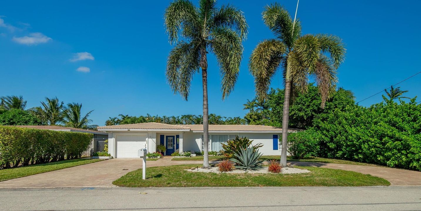 На продажу: $638,000 (2 спален, 2 ванн, 1212 Квадратных фут)