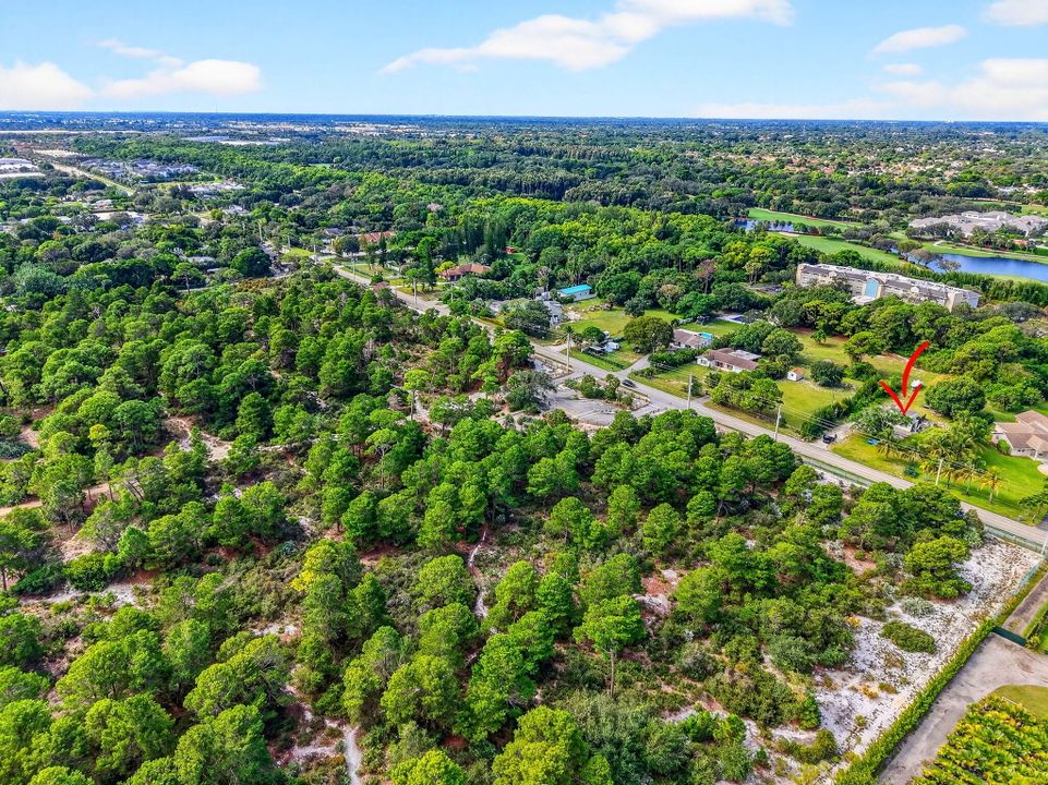 Active With Contract: $550,000 (1 beds, 1 baths, 408 Square Feet)