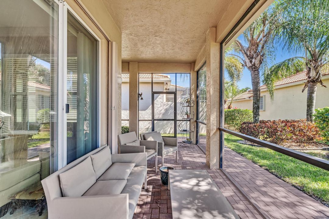 На продажу: $695,000 (3 спален, 2 ванн, 2210 Квадратных фут)