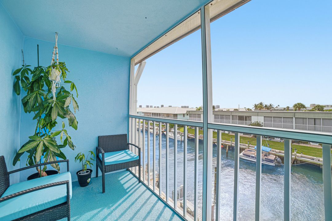 На продажу: $261,900 (2 спален, 1 ванн, 880 Квадратных фут)