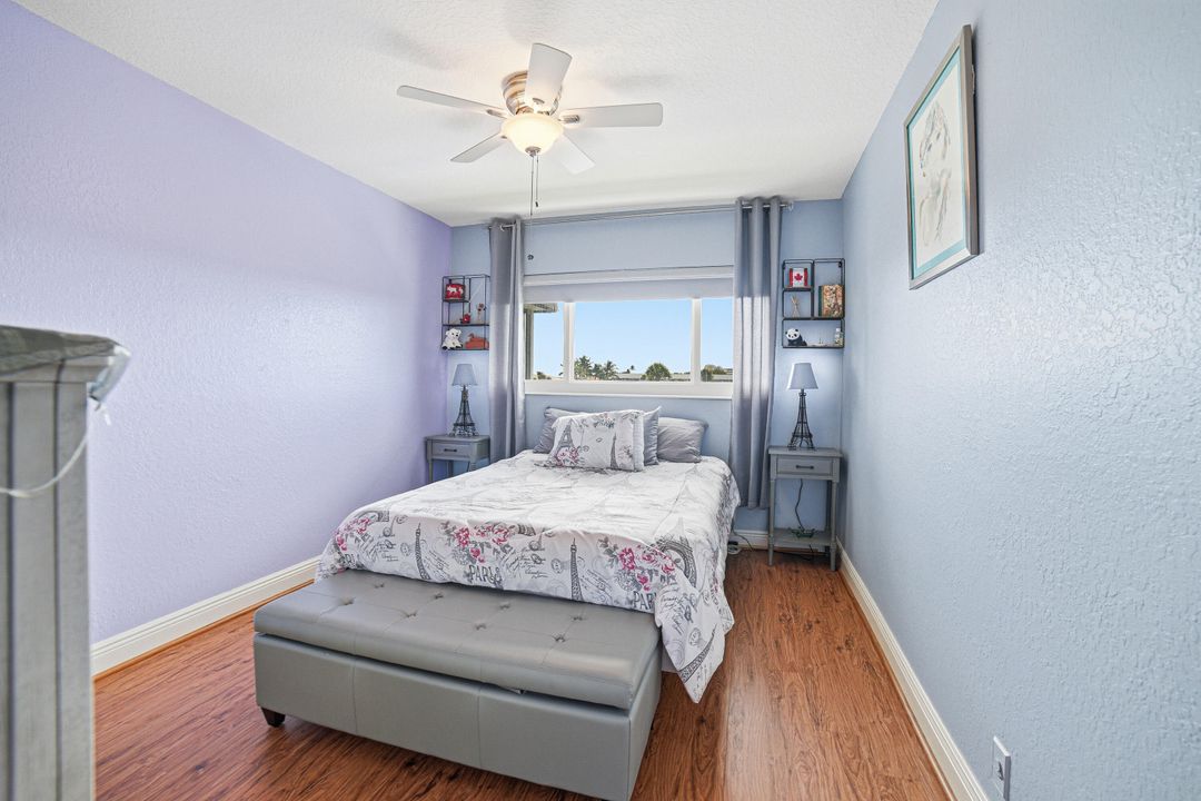 На продажу: $261,900 (2 спален, 1 ванн, 880 Квадратных фут)