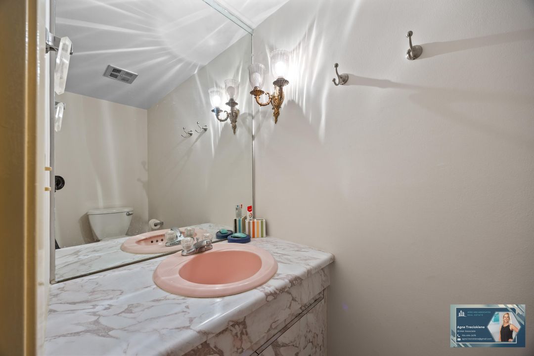 待售: $250,000 (1 贝兹, 1 浴室, 850 平方英尺)