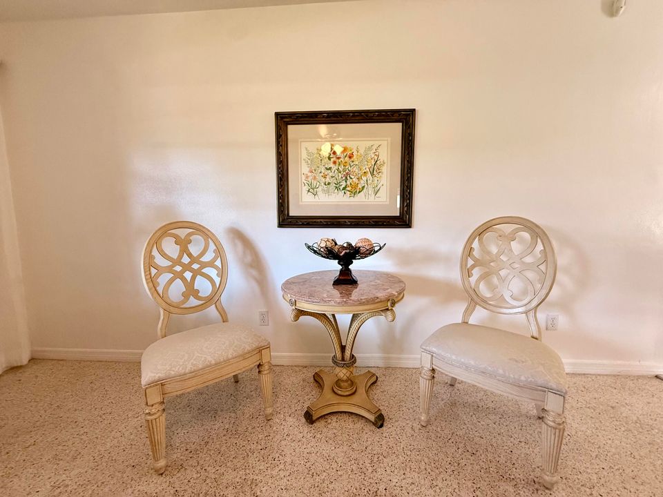 For Sale: $299,000 (3 beds, 2 baths, 1268 Square Feet)