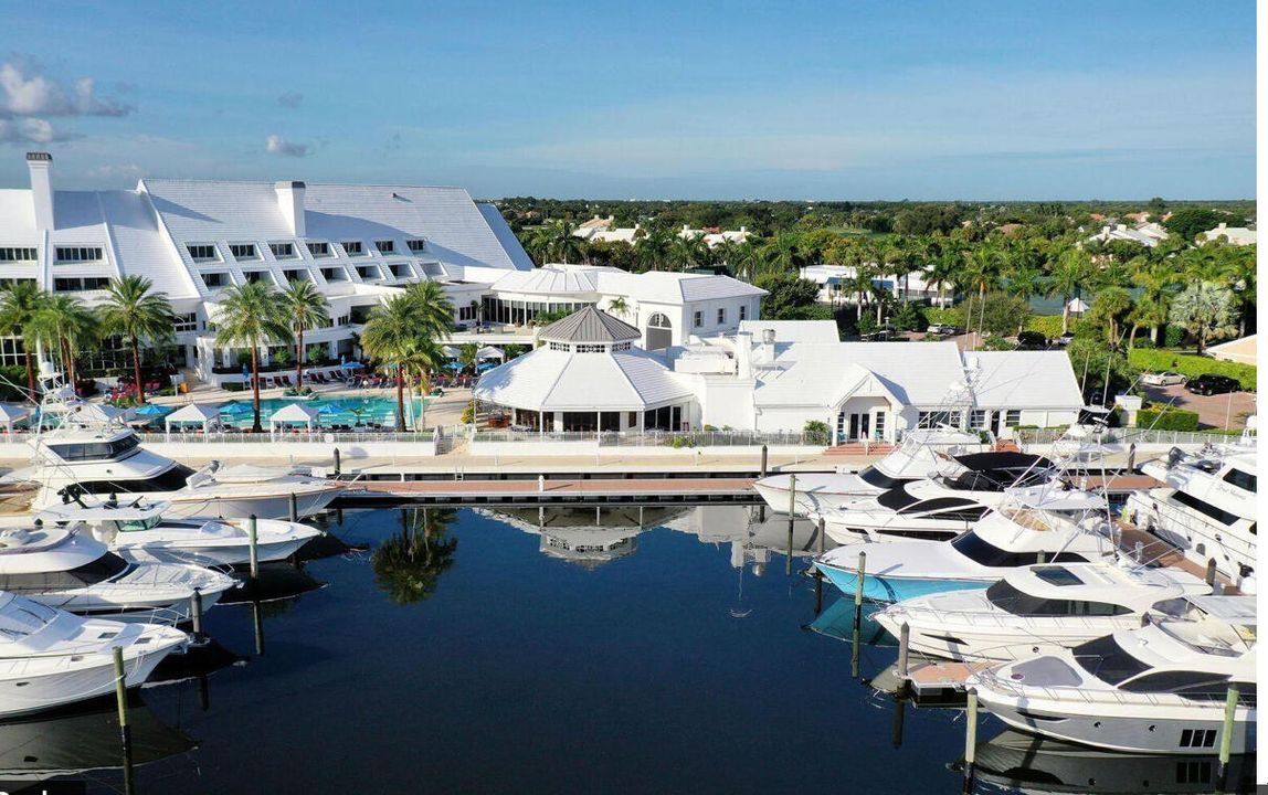 En Venta: $3,699,000 (3 camas, 2 baños, 2466 Pies cuadrados)